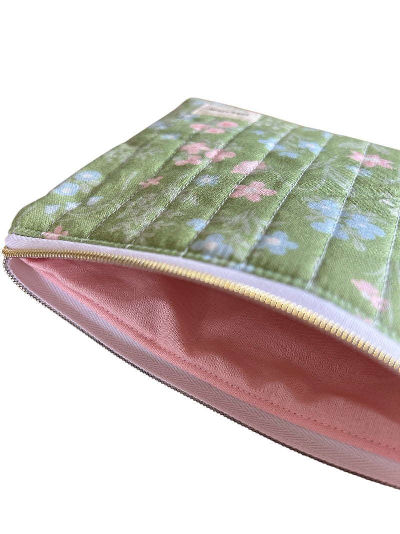 Flora Quilted Zipper Pouch