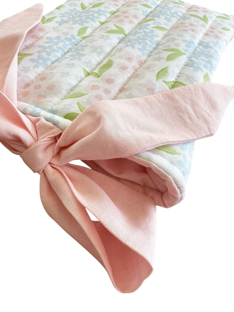 Hydrangea Quilted Bow Tie Kindle Sleeve