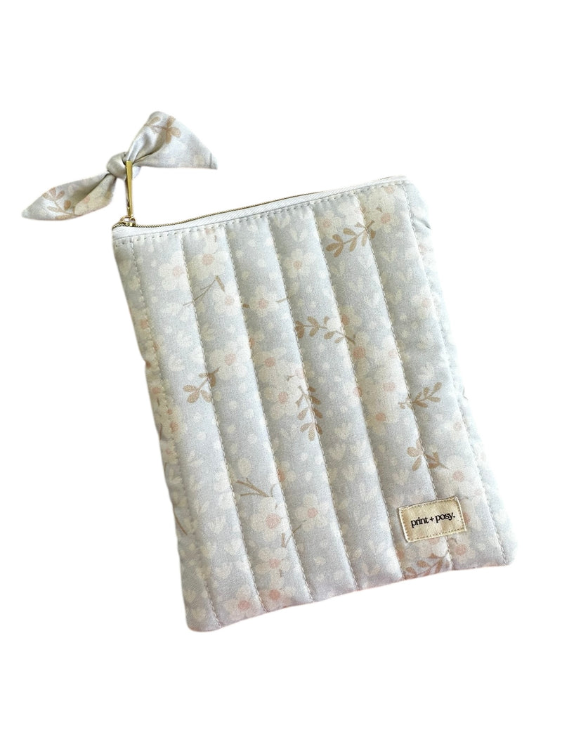 Snowdrop Quilted Kindle Sleeve