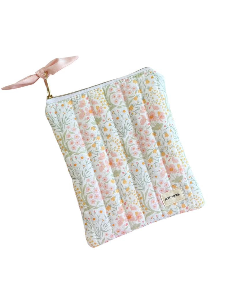 Bouquet Quilted Kindle Sleeve