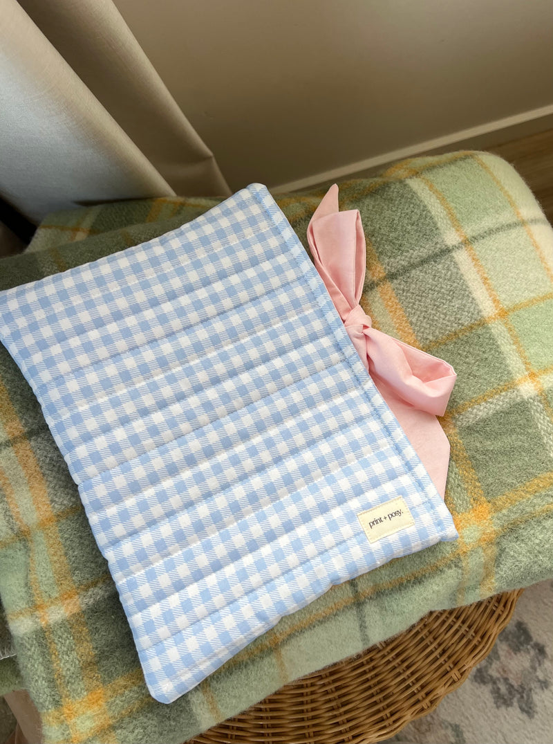 Wren Gingham Quilted Book Sleeve