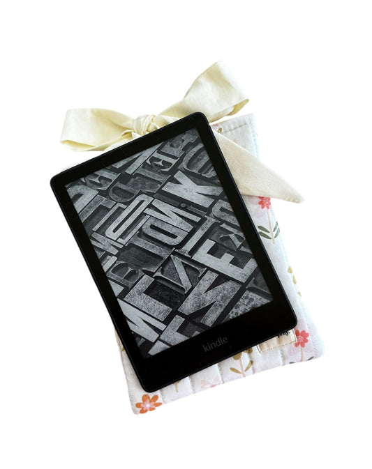 Wildflower Quilted Bow Tie Kindle Sleeve