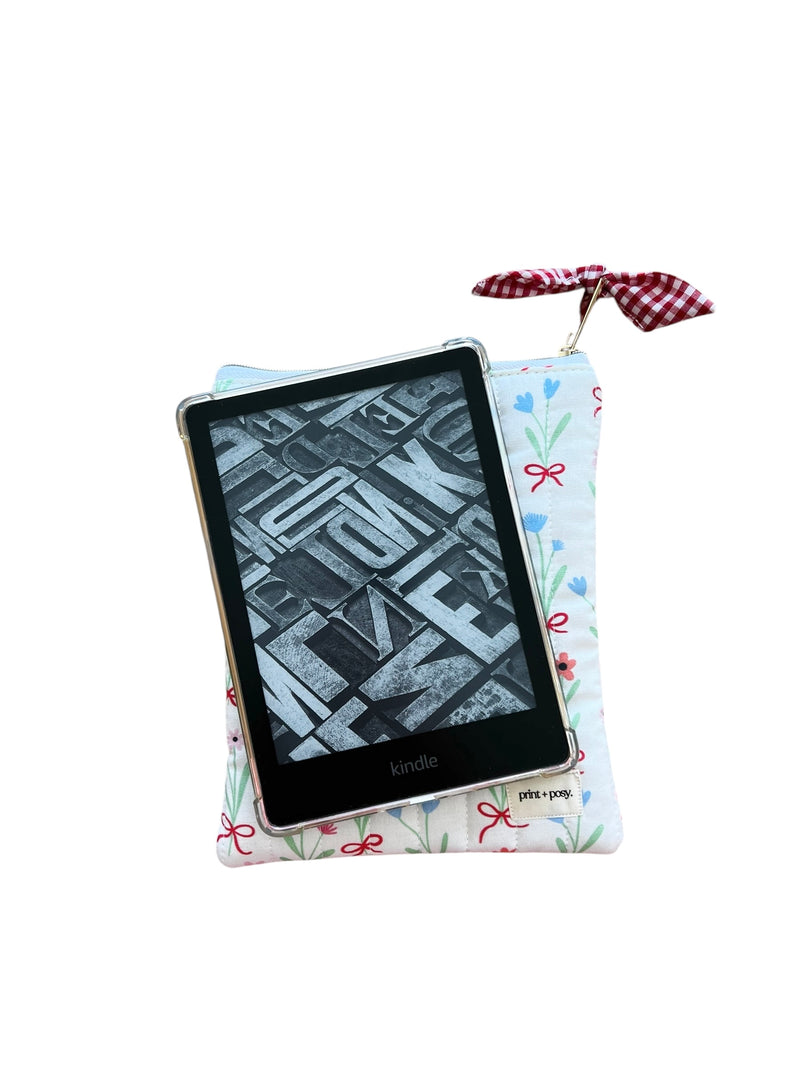 Rosie Bows Quilted Kindle Sleeve
