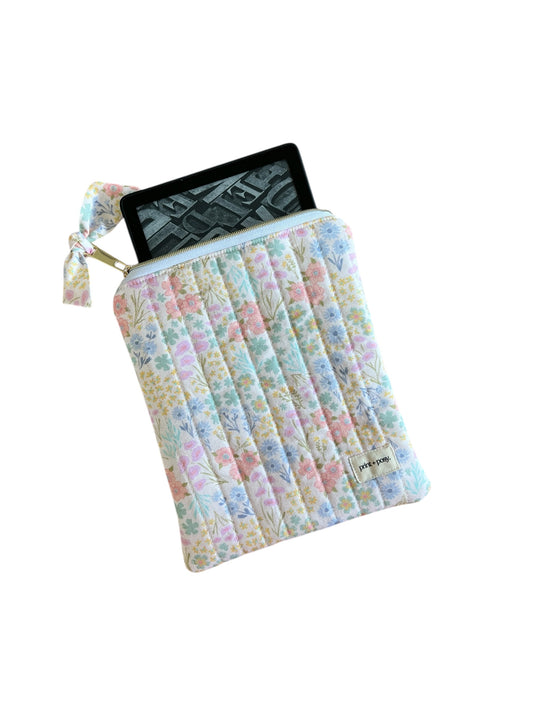 Cream Blossom Quilted Kindle Sleeve