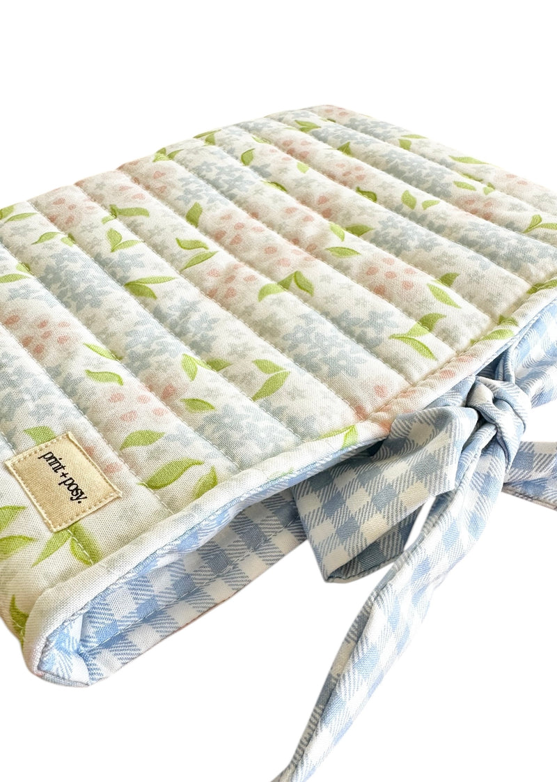 Hydrangea Quilted Book Sleeve