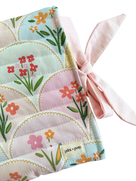 Daisy Mosaic Quilted Book Sleeve