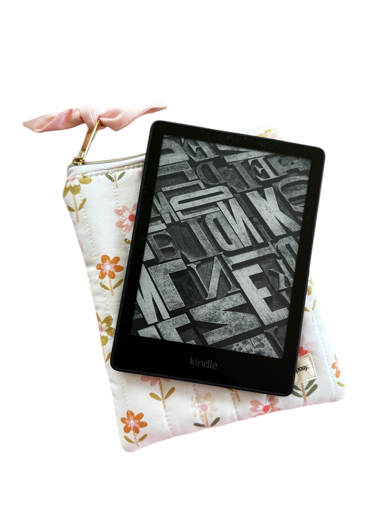 Wildflower Quilted Kindle Sleeve
