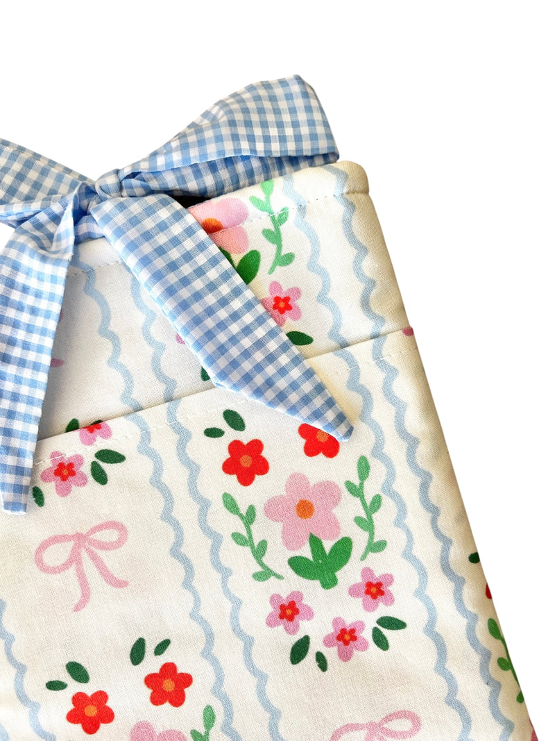 Cottage Bows Pocket Book Sleeve