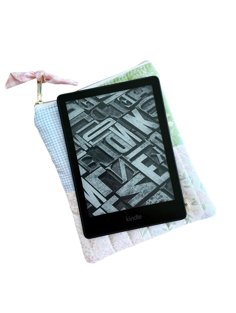 Posy Patchwork Kindle Sleeve